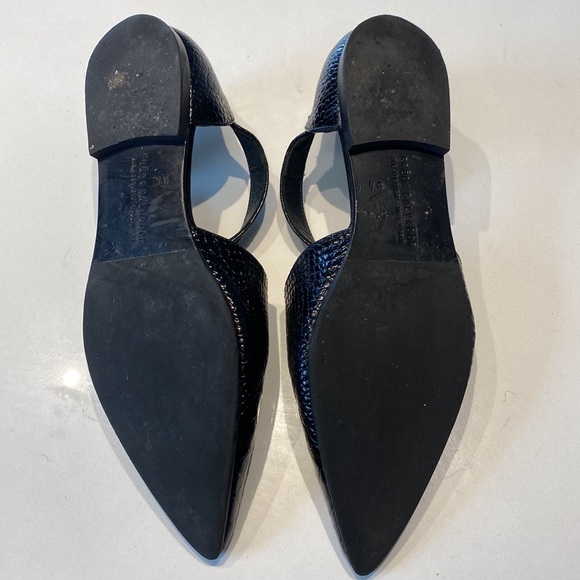 Freda Salvador flats - Picture 3 of 4